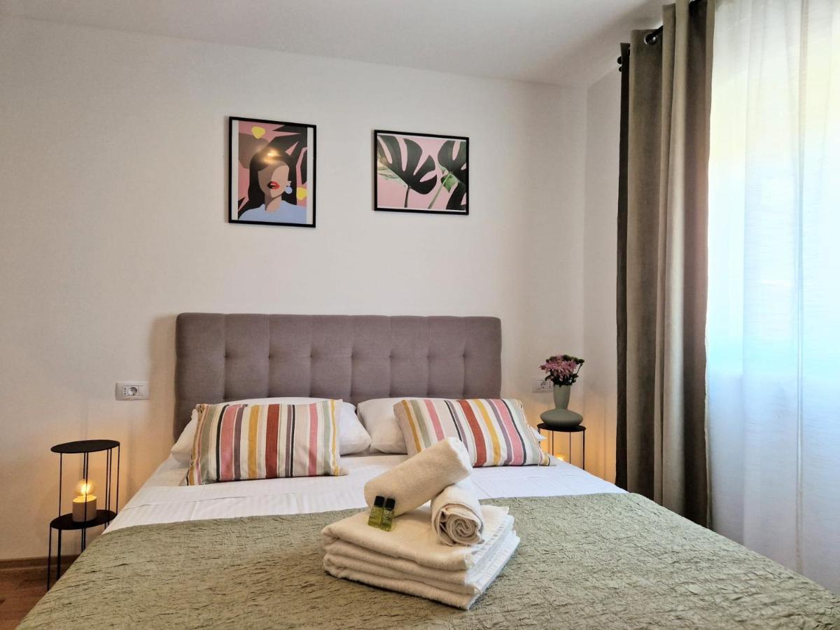 Jazz Rooms And Apartments 罗维尼 外观 照片